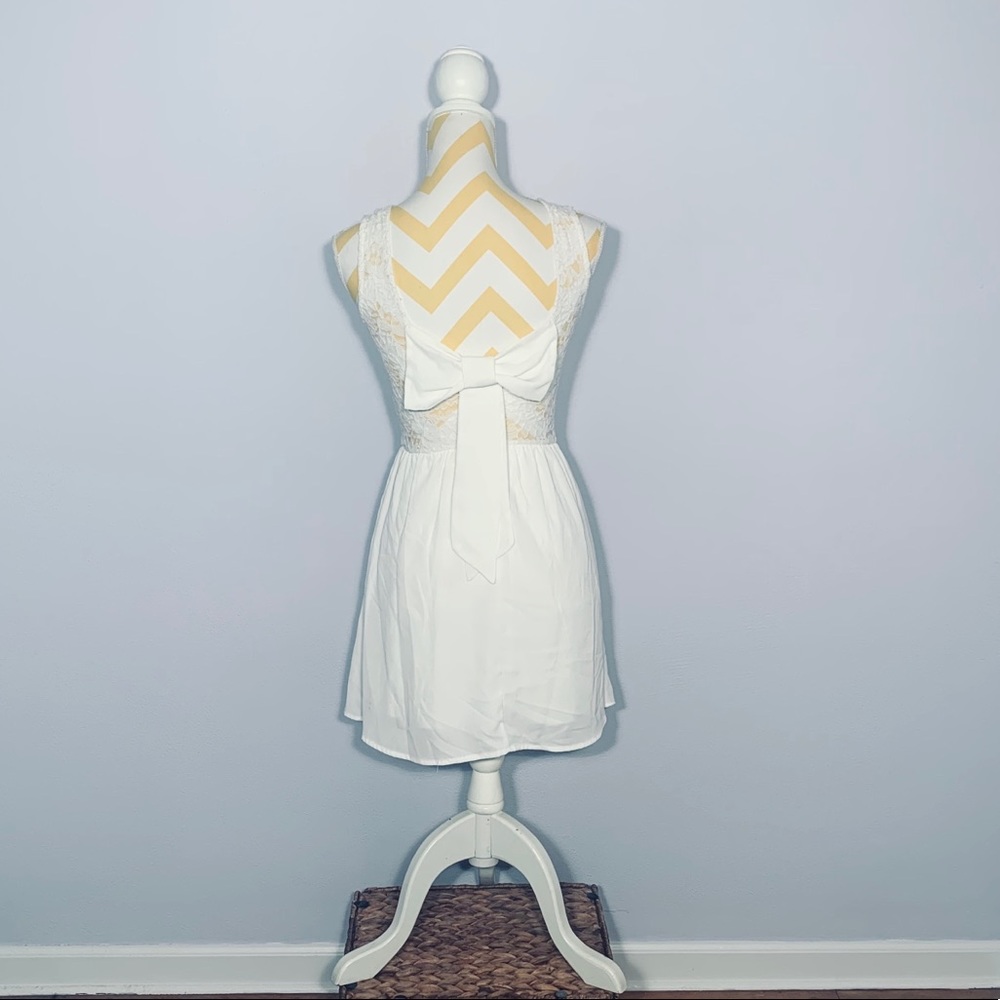 White Windsor summer dress - Picture 4 of 6